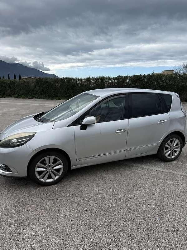 Usata Renault Scénic III 110 CV (80 kW) 2013 Monovolume