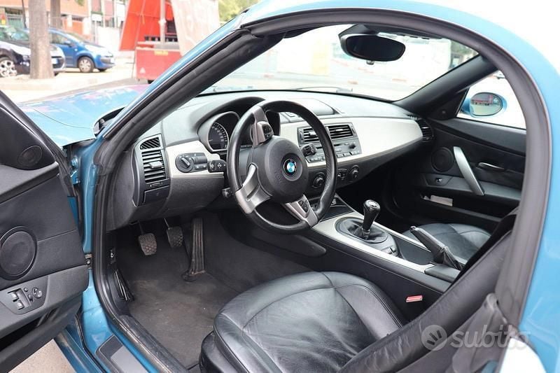 Usata BMW Z4 150 CV (110 kW) 2005 Blu Cabrio
