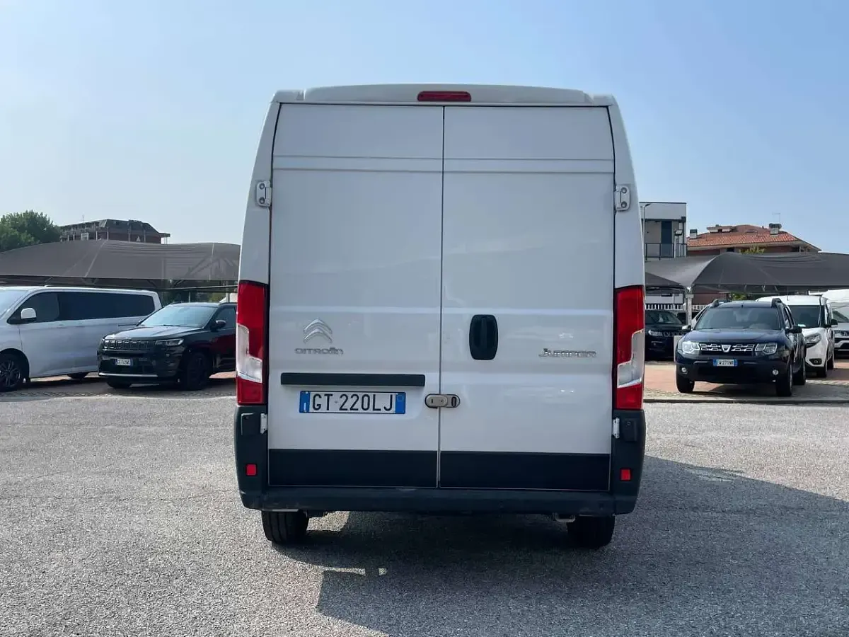 Usata Citroën Jumper 140 CV (102 kW) 2024 Bianco Monovolume