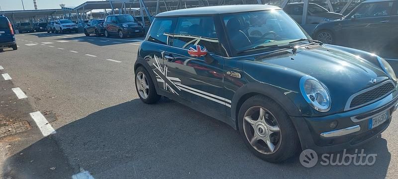 Usata Mini Cooper 116 CV (85 kW) 2003 Verde Utilitaria