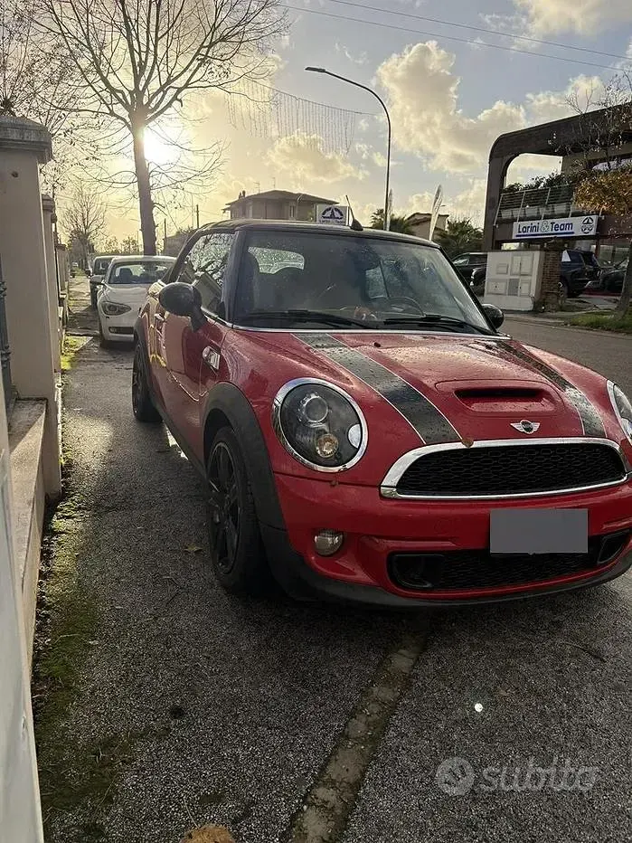 Usata Mini Cooper S Cabriolet 184 CV (135 kW) 2012 Rosso Cabrio