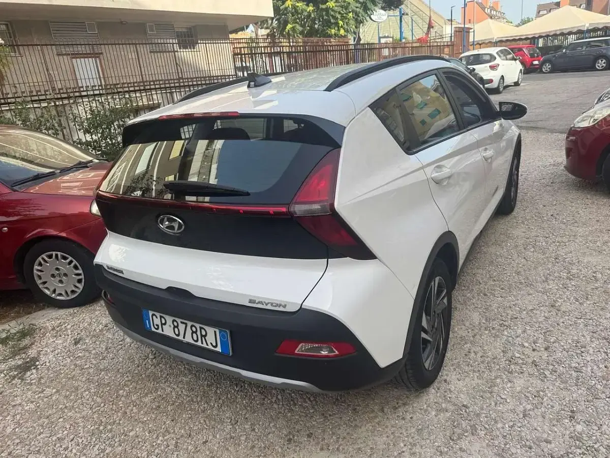 Usata Hyundai Bayon 84 CV (61 kW) 2023 Bianco SUV