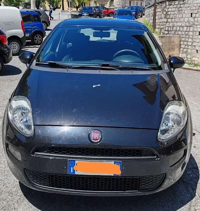 Usata Fiat Punto Lounge 75 CV (55 kW) 2013 Nero Utilitaria