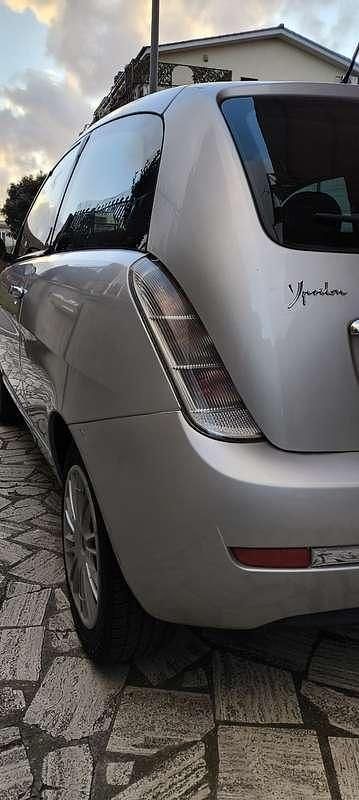 Usata Lancia Ypsilon 69 CV (50 kW) 2012 Utilitaria
