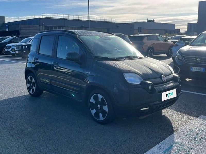 Usata Fiat Panda Cross Cross 69 CV (50 kW) 2025 Verde Utilitaria