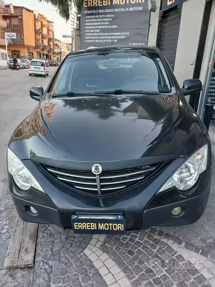 Usata SsangYong Kyron 141 CV (103 kW) 2007 Nero SUV