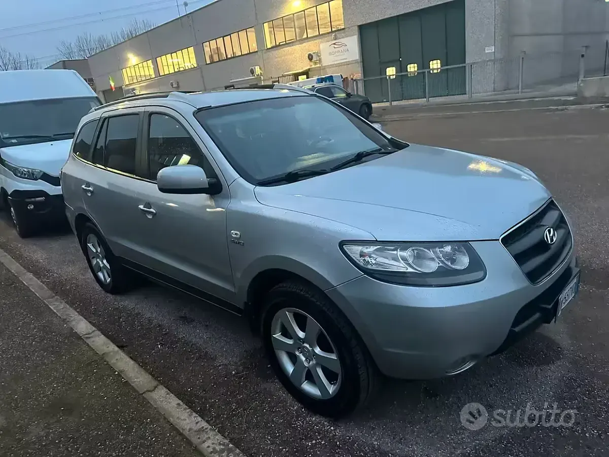 Usata Hyundai Santa Fe 155 CV (114 kW) 2007 Grigio SUV