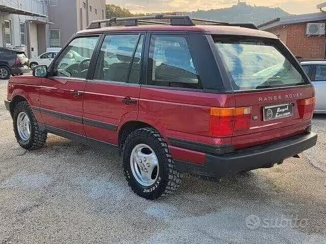 Usata Land Rover Range Rover 136 CV (100 kW) 1998 Rosso SUV