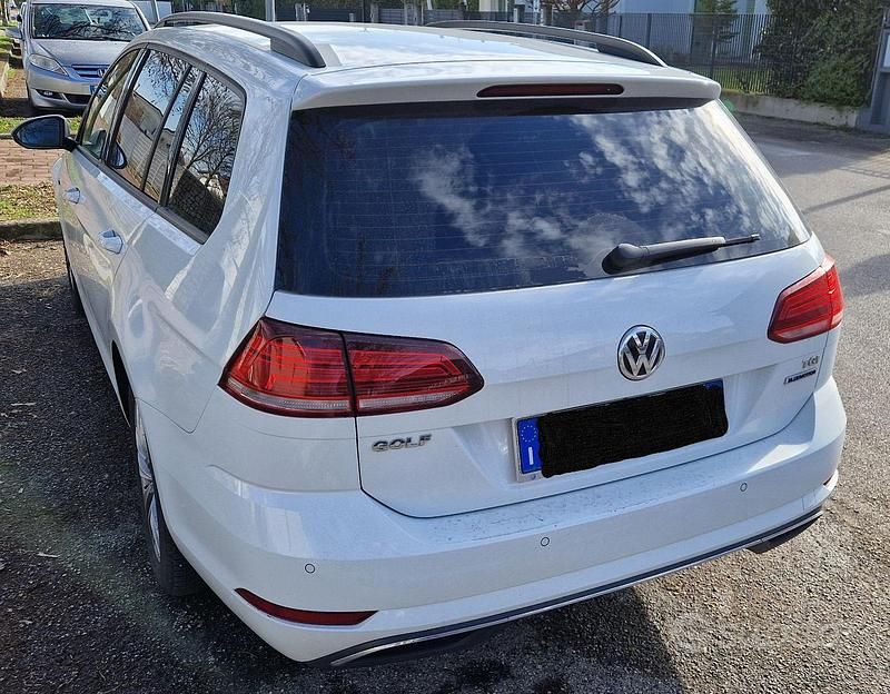 Usata VW Golf VII Business 110 CV (80 kW) 2018 Bianco Station wagon