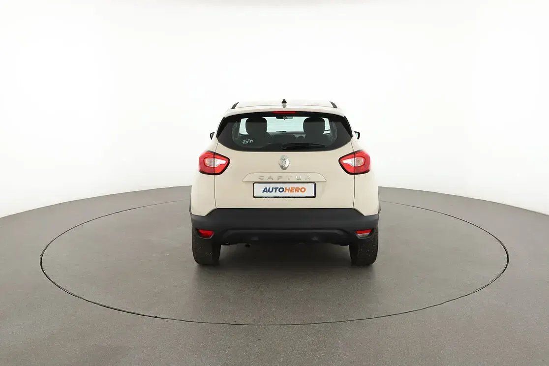 Usata Renault Captur Zen 90 CV (66 kW) 2016 Beige SUV