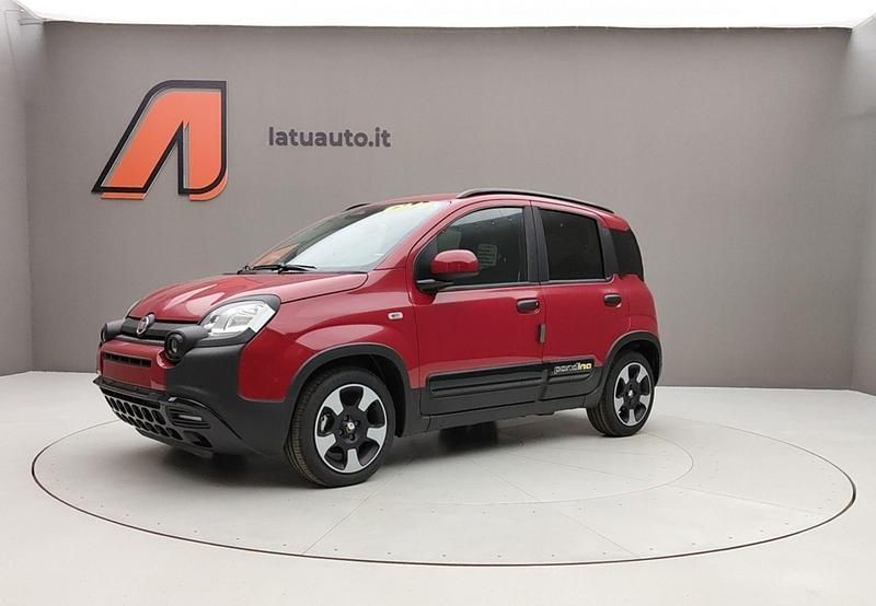 Usata Fiat Panda Cross 70 CV (51 kW) 2025 Rosso passione Utilitaria