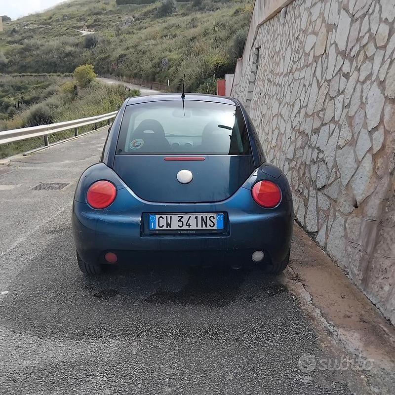 Usata VW New Beetle 90 CV (66 kW) 2000 Utilitaria