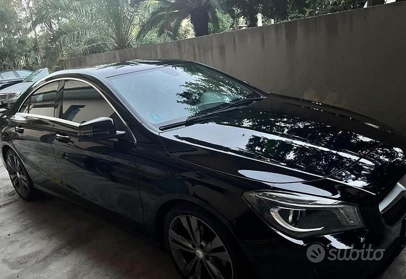 Usata Mercedes CLA200 136 CV (100 kW) 2015 Nero Berlina