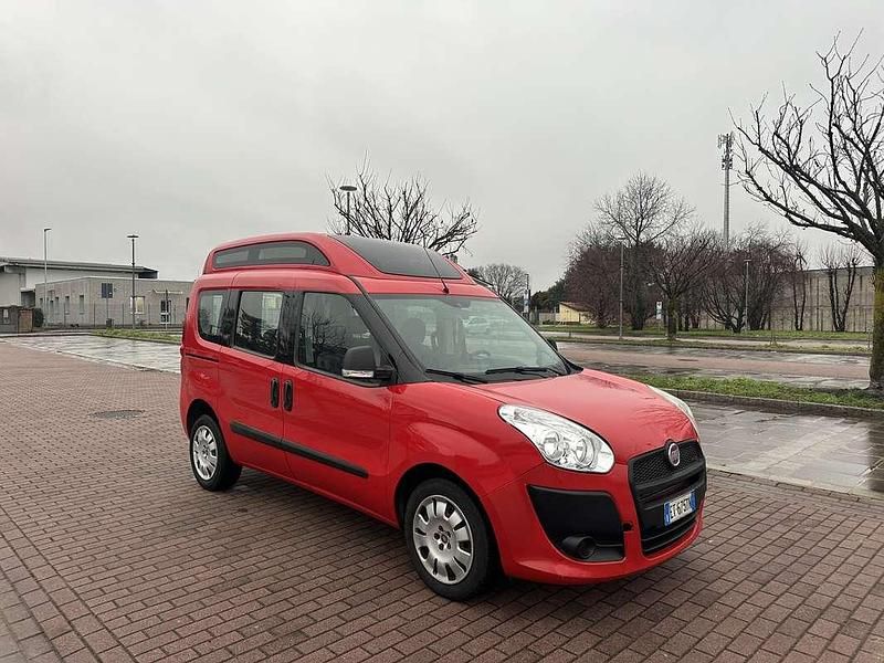 Usata Fiat Doblò Dynamic 105 CV (77 kW) 2014 Rosso Monovolume