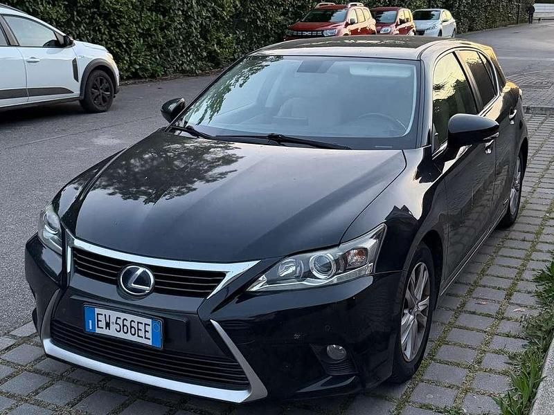 Usata Lexus CT200h Business Edition 99 CV (72 kW) 2014 Nero Berlina