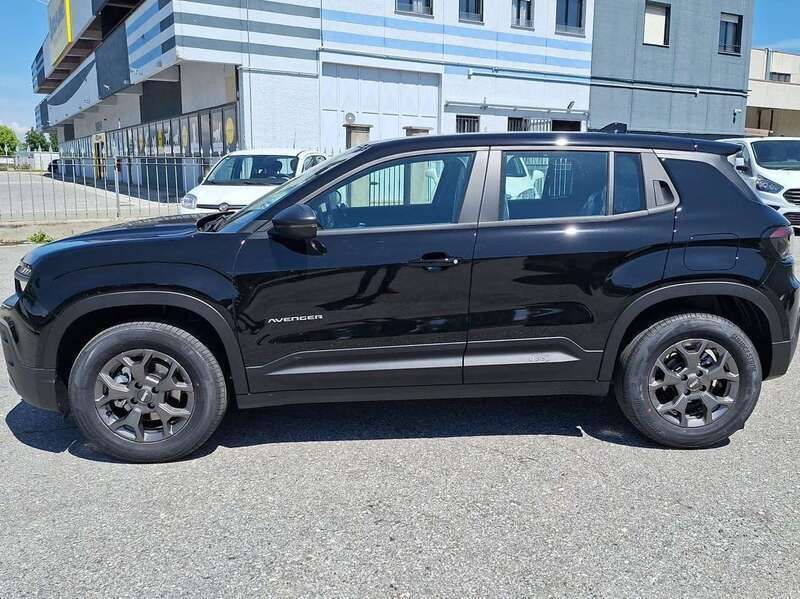 Usata Jeep Avenger Longitude 101 CV (74 kW) 2023 Nero SUV