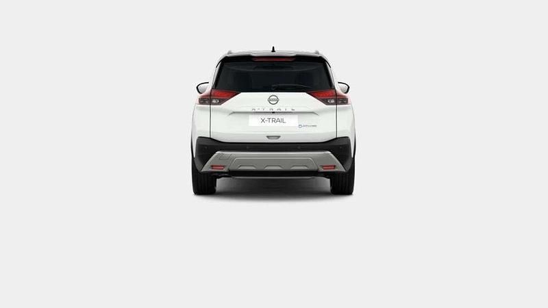 Nuova Nissan X-Trail Tekna 204 CV (150 kW) 2026 White pearl black SUV