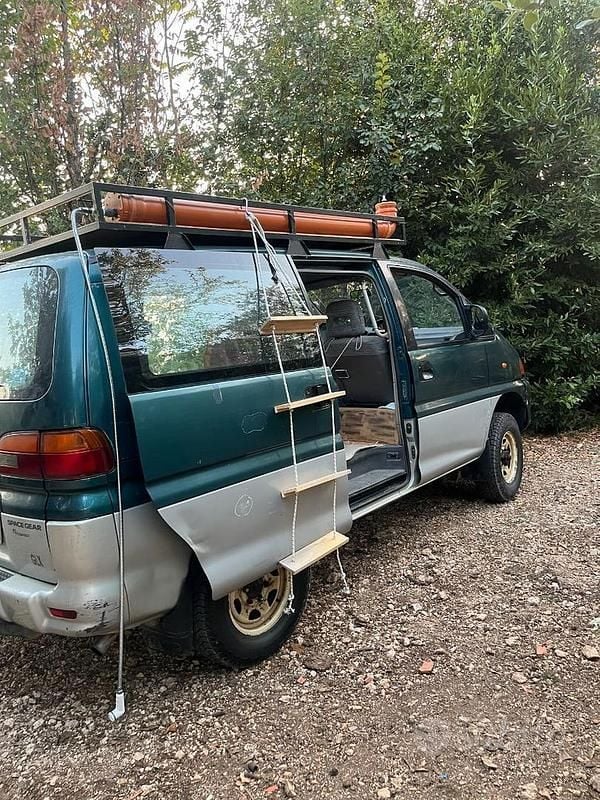 Usata Mitsubishi Space Gear 1996 Verde Monovolume