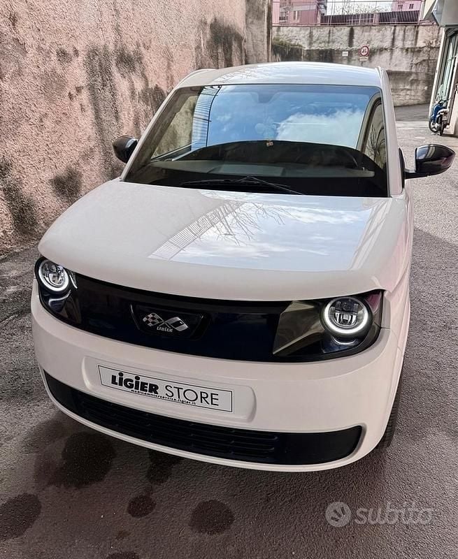Usata Ligier Myli 60 kW (82 CV) 2024 Bianco Utilitaria