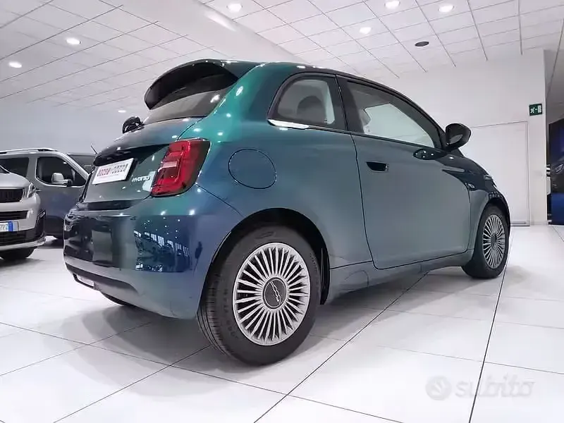 Uusi Fiat 500 Pop 65 HP (47 kW) 2026 Sininen Sedan