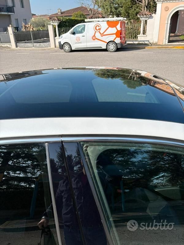 Usata Peugeot 208 GT-line 110 CV (80 kW) 2015 Bianco Utilitaria