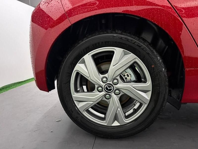 Nuova Mazda 2 116 CV (85 kW) 2025 Formal red Utilitaria