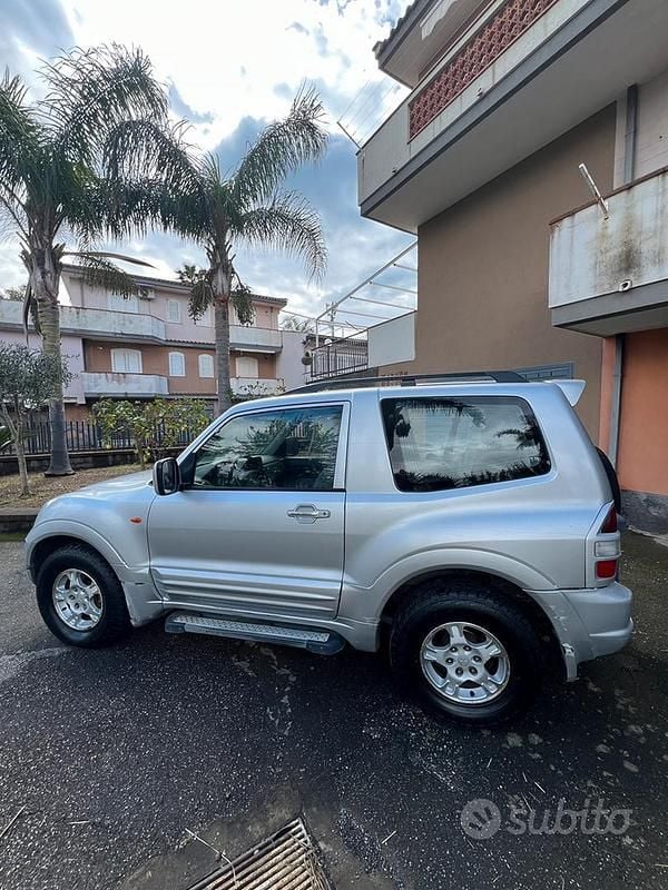 Usata Mitsubishi Pajero 2003 Grigio SUV
