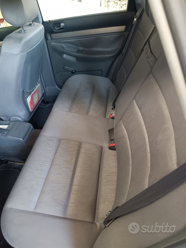 Usata Audi A4 120 CV (88 kW) 2001 Blu Station wagon