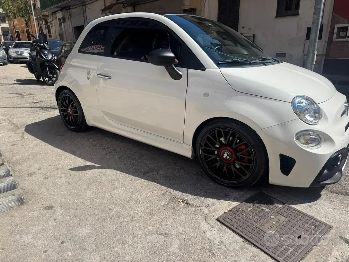 Usata Abarth 595C Turismo 165 CV (121 kW) 2016 Bianco Cabrio
