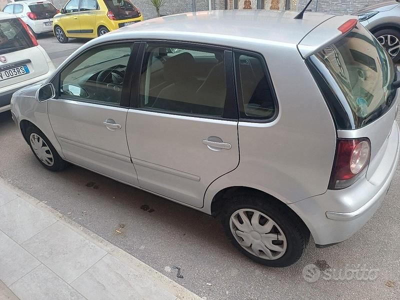 Usata VW Polo 64 CV (47 kW) 2006 Grigio Berlina