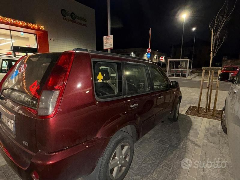 Usata Nissan X-Trail 2005 Rosso SUV