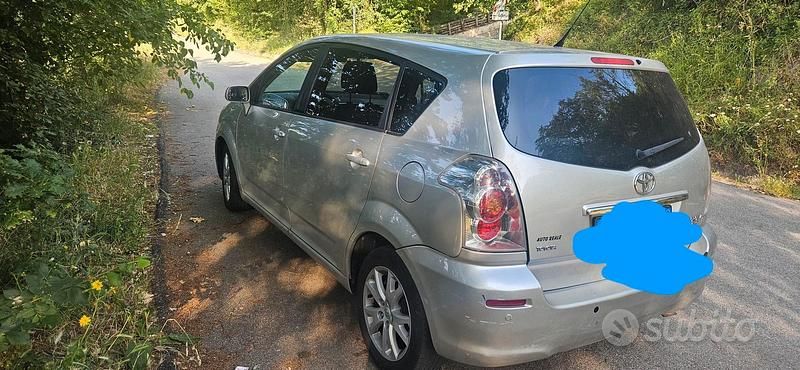 Usata Toyota Corolla Verso 150 CV (110 kW) 2009 Monovolume