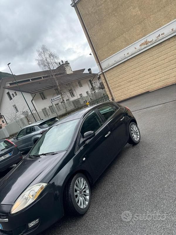 Usata Fiat Bravo 120 CV (88 kW) 2008 Nero Utilitaria