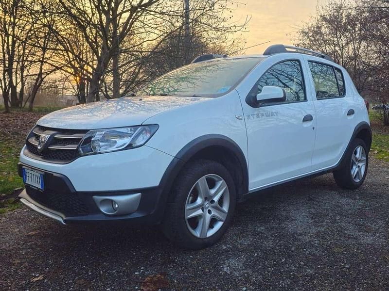 Usata Dacia Sandero Prestige 90 CV (66 kW) 2016 Bianco Berlina