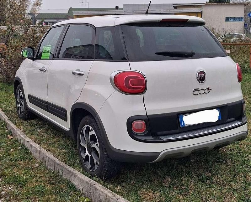 Usata 2015 Fiat 500L Trekking Monovolume | 7400 € (Buon prezzo) - Immagine 1/4
