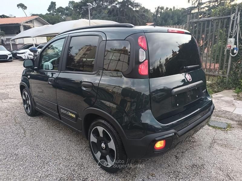 Usata Fiat Panda 70 CV (51 kW) 2025 Verde Utilitaria