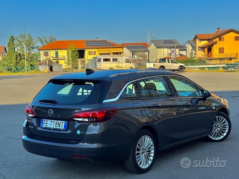 Usata Opel Astra Business 136 CV (100 kW) 2016 Grigio Station wagon