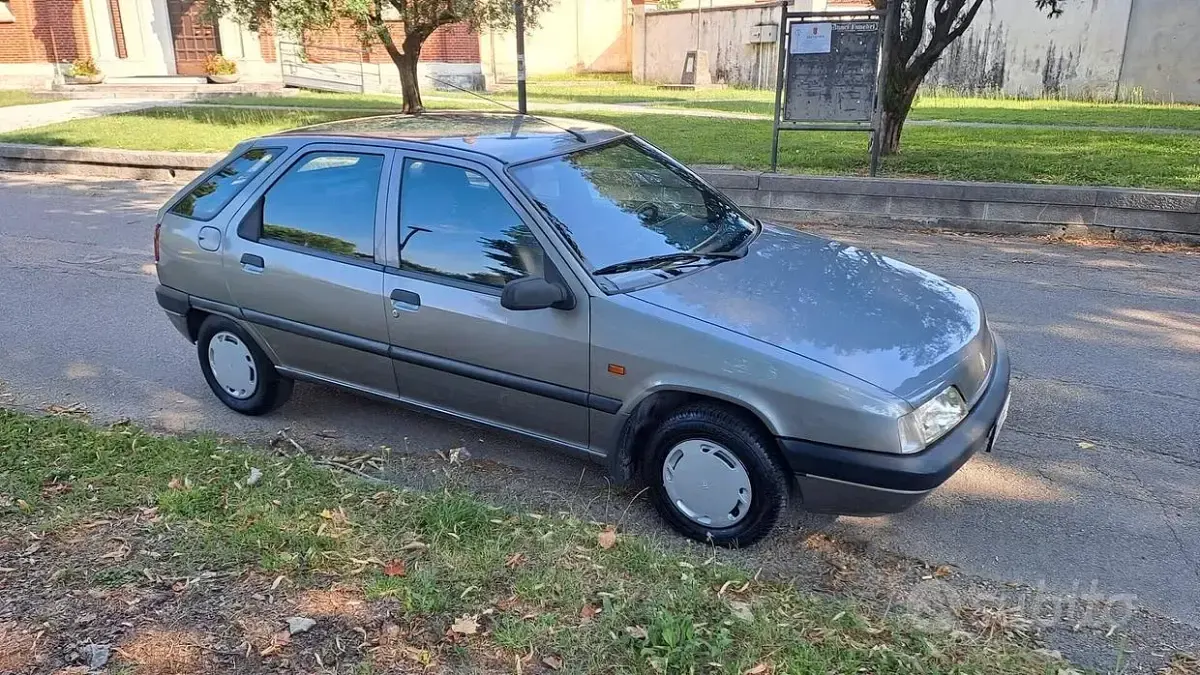 Usata Citroën ZX 75 CV (55 kW) 1991 Grigio Utilitaria