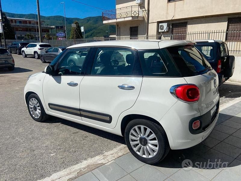 Usata Fiat 500L Lounge 120 CV (88 kW) 2016 Bianco Monovolume