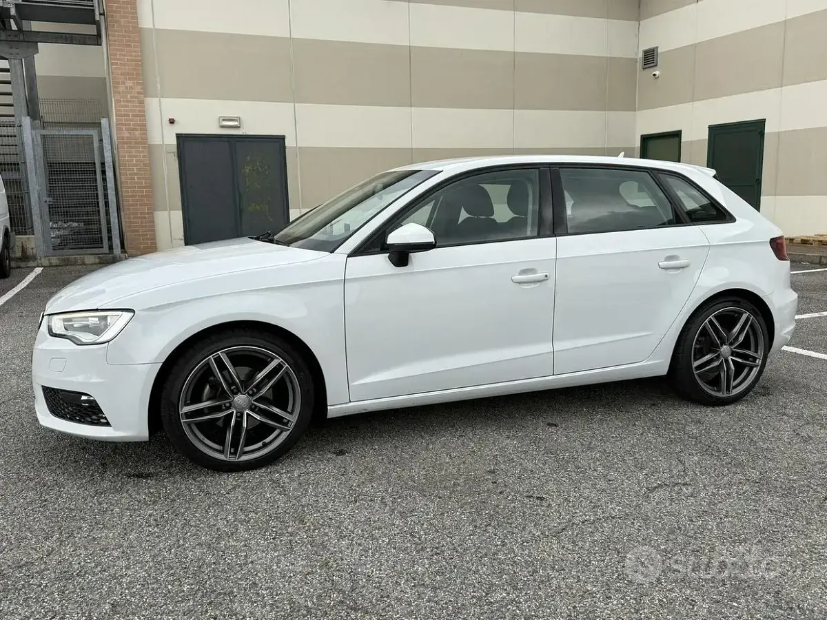 Usata Audi A3 S-Line 150 CV (110 kW) 2014 Bianco Berlina