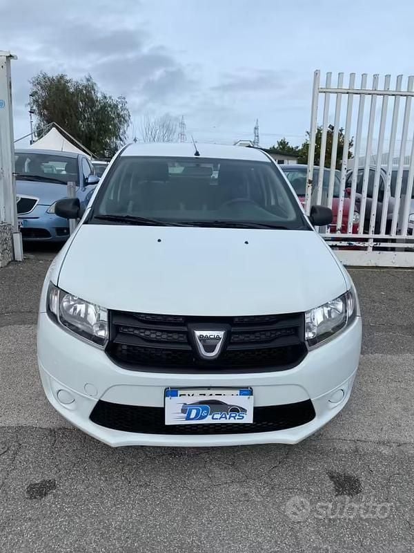 Usata Dacia Sandero Ambiance 75 CV (55 kW) 2015 Bianco Berlina