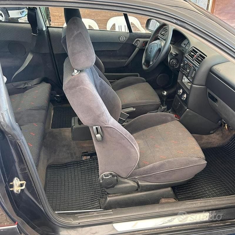 Occasion Opel Calibra 1995 Noir Coupé