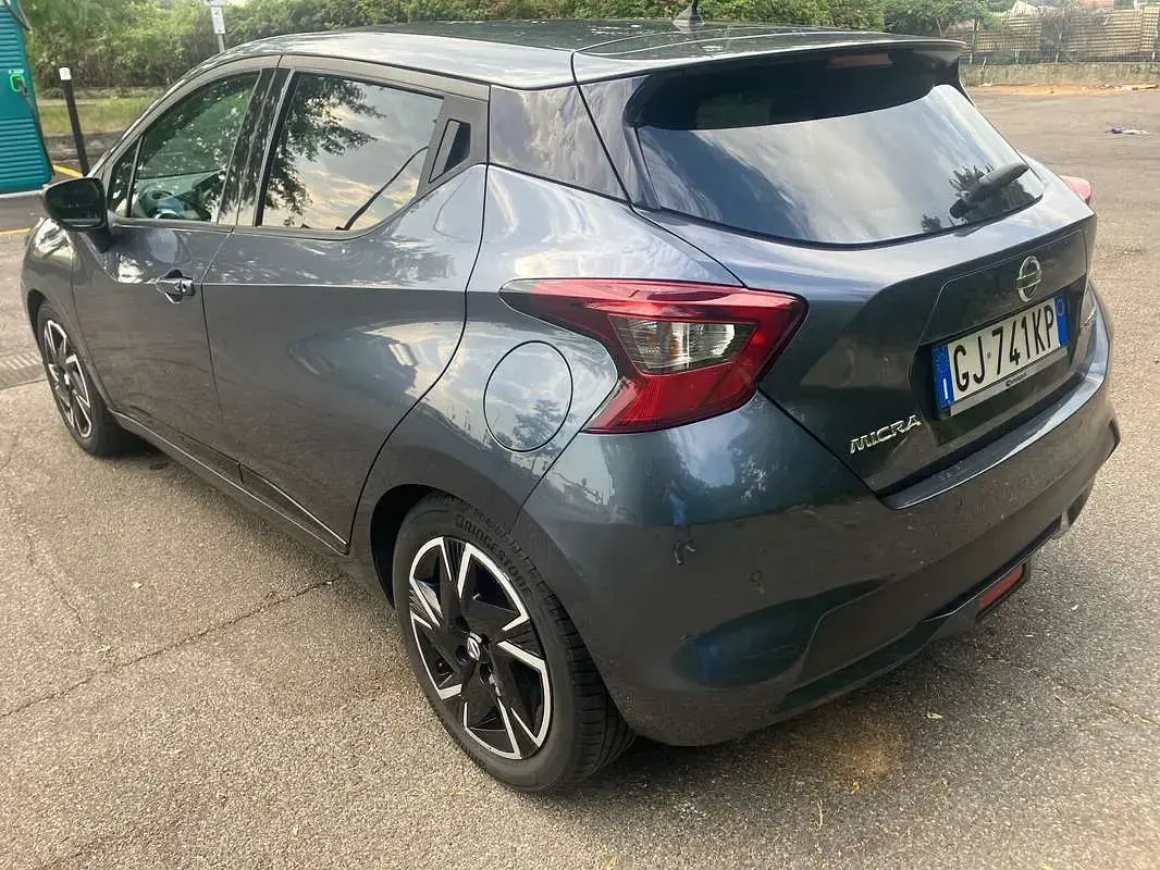 Usata Nissan Micra 90 CV (66 kW) 2022 Grigio Utilitaria