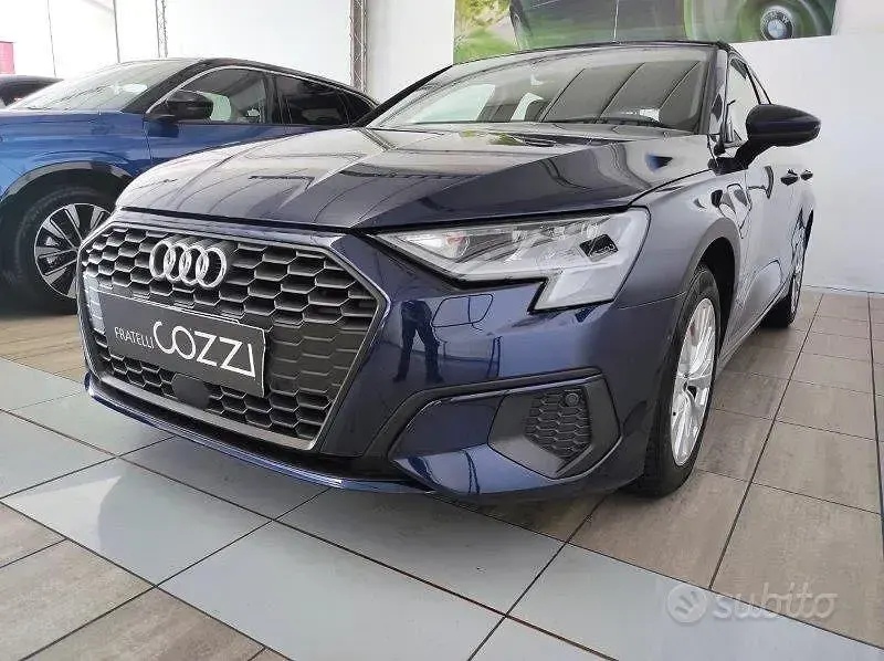 Usata Audi A3 Business 150 CV (110 kW) 2022 Blu Berlina