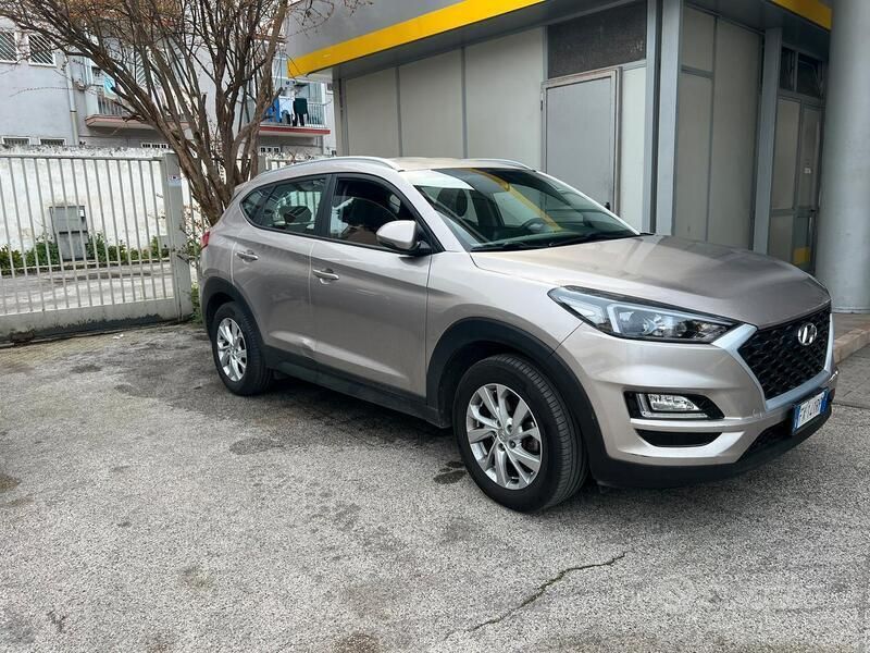 Usata Hyundai Tucson 116 CV (85 kW) 2019 Grigio SUV