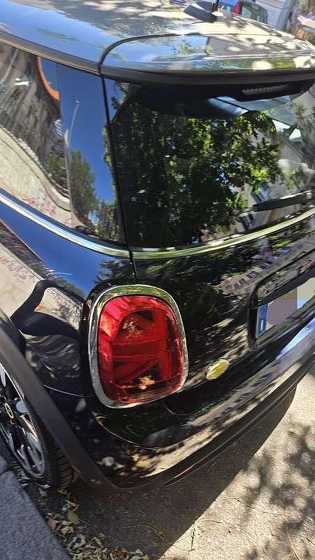 Usata Mini Cooper SE Classic 75 kW (102 CV) 2023 Utilitaria