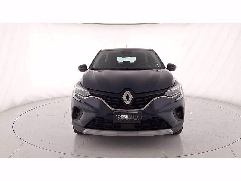 Usata Renault Captur Equilibre 143 CV (105 kW) 2022 Blu marine SUV