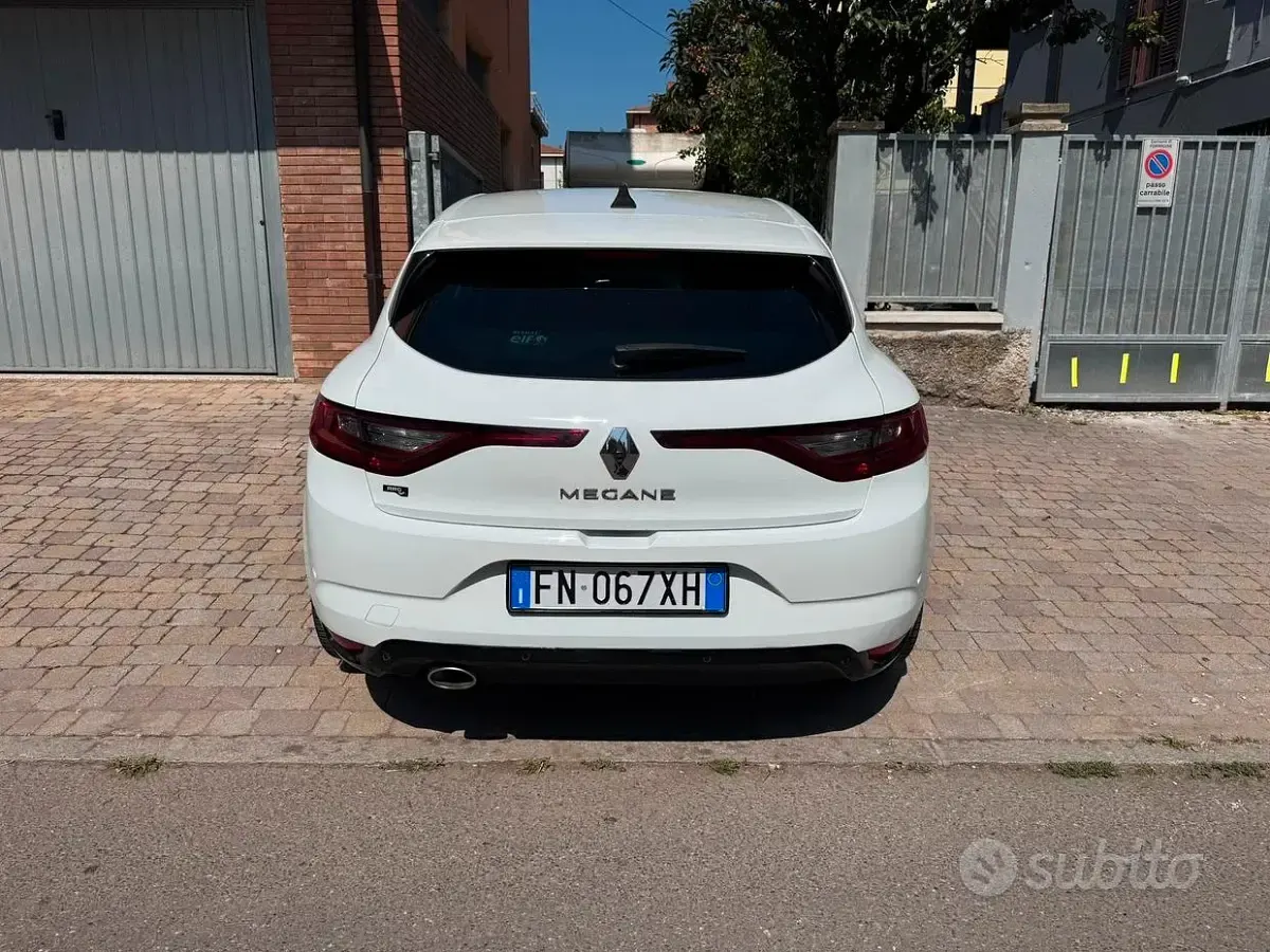 Usata Renault Mégane IV 110 CV (80 kW) 2018 Bianco Berlina