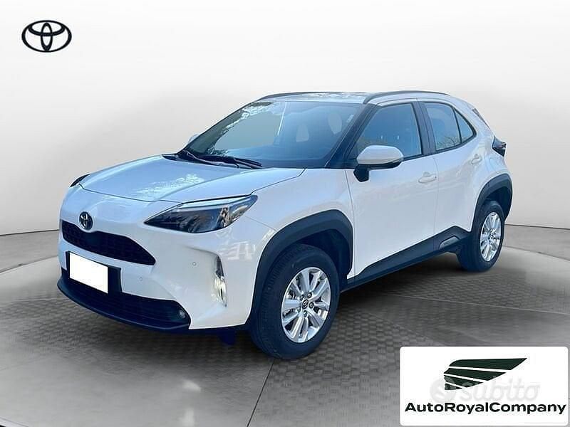 Usata Toyota Yaris Cross Active 116 CV (85 kW) 2023 Bianco SUV