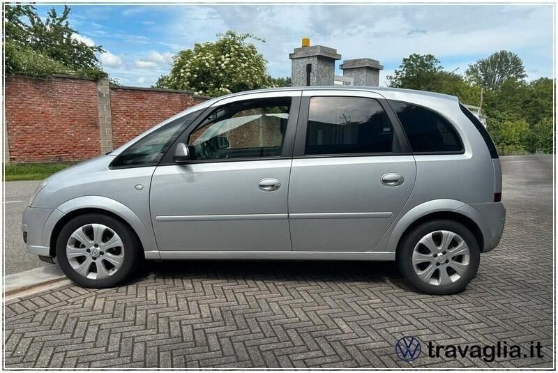 Usata Opel Meriva Club 89 CV (65 kW) 2008 Argento Monovolume